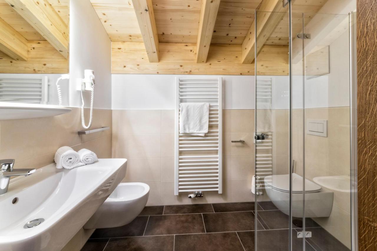 Hotel Moritz Dobbiaco Eksteriør billede