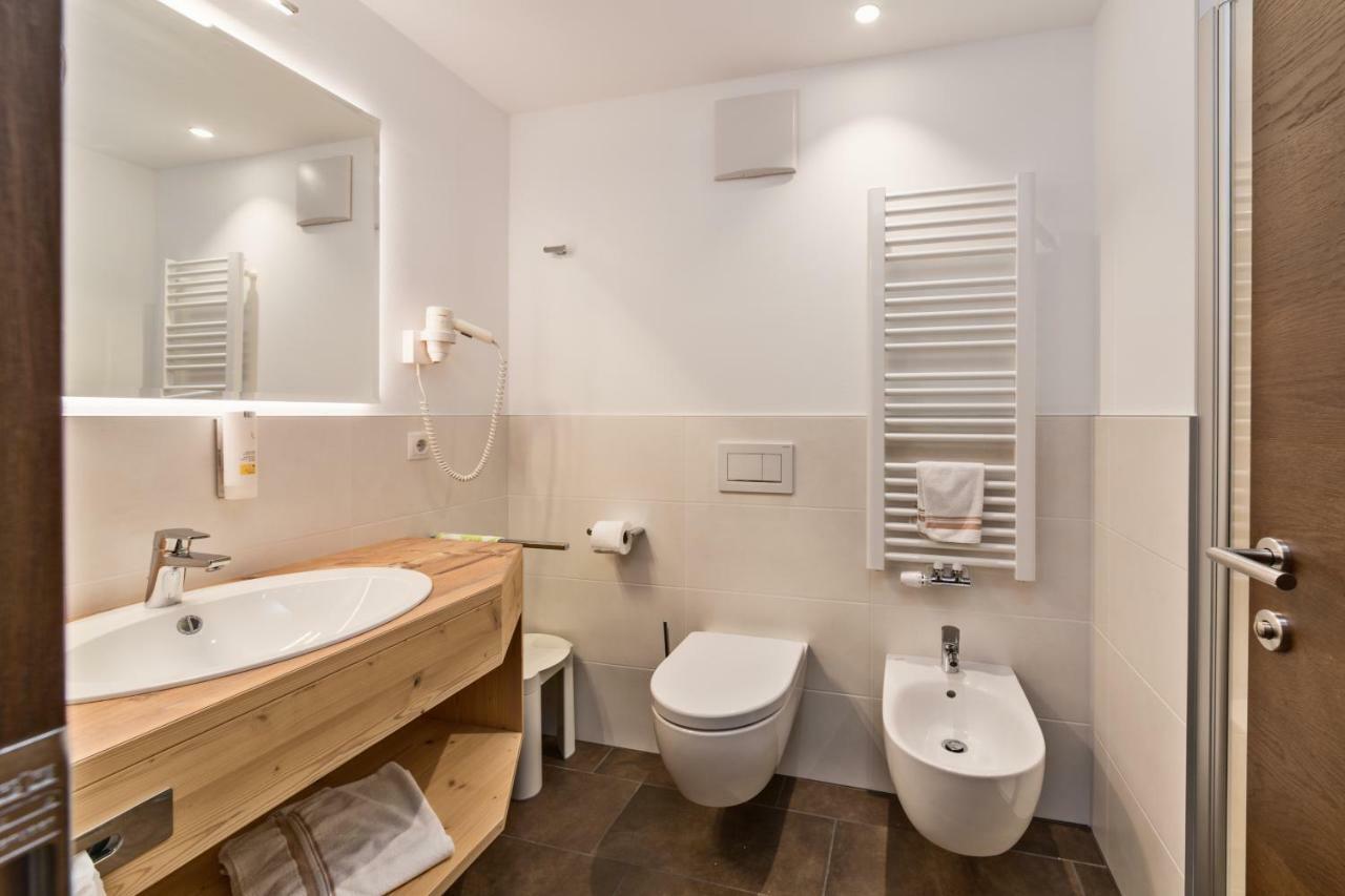 Hotel Moritz Dobbiaco Eksteriør billede