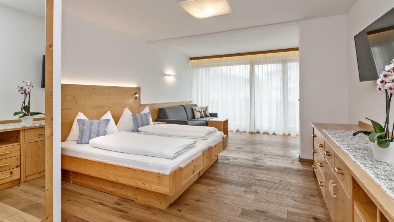 Hotel Moritz Dobbiaco Eksteriør billede